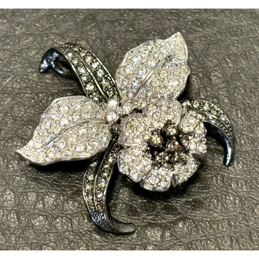 Vintage Nolan Miller Silver Tone Crystal Rhinestone Rose Or Orchid Pendant